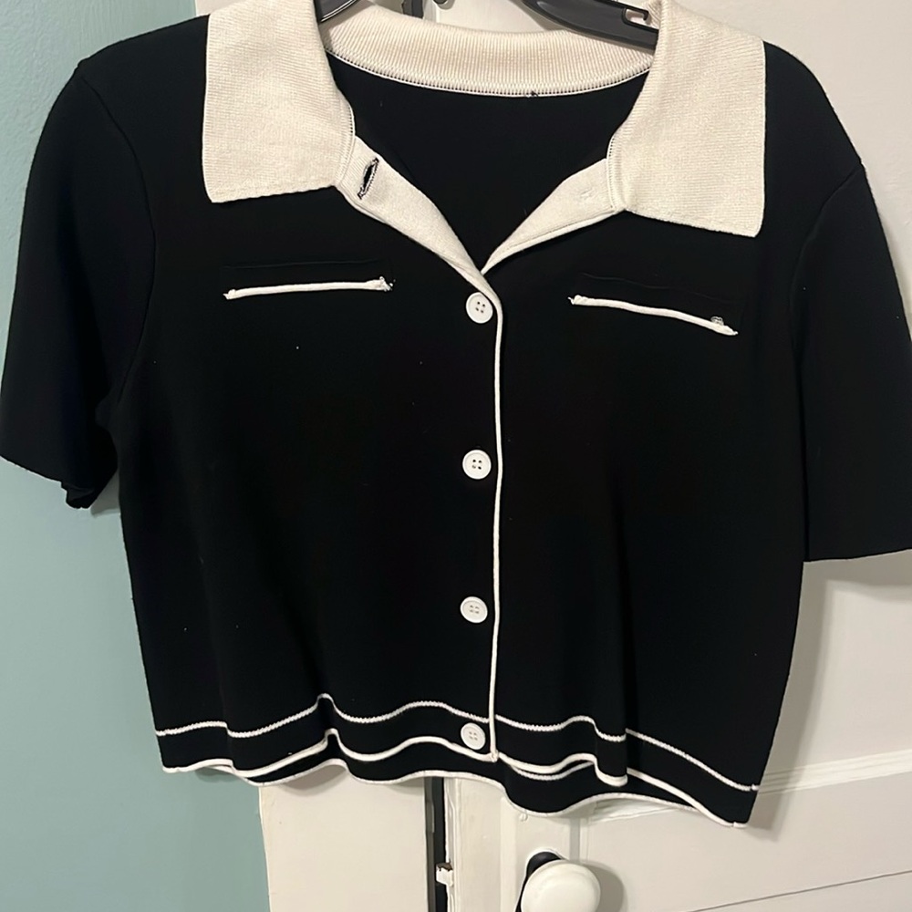 Button sweater top - Picture 2 of 4